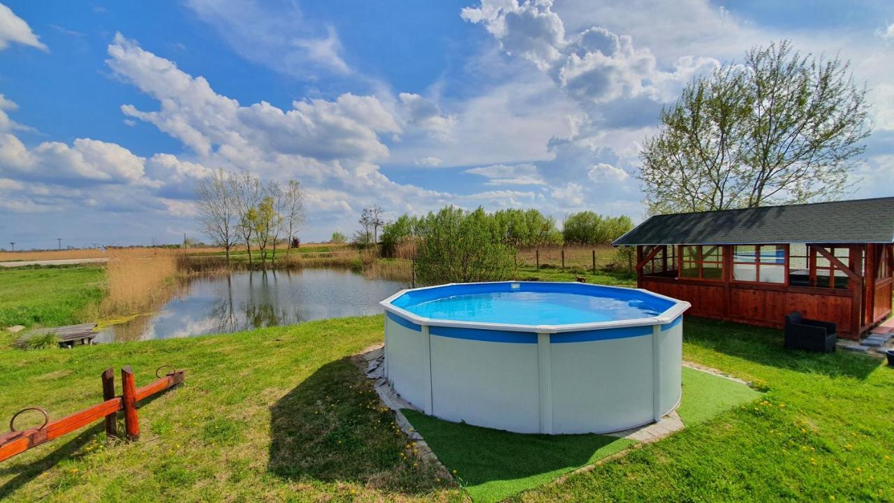 Villa Etno Salas - Etno Ranch - Seosko Turisticko Domacinstvo Palić Exterior foto