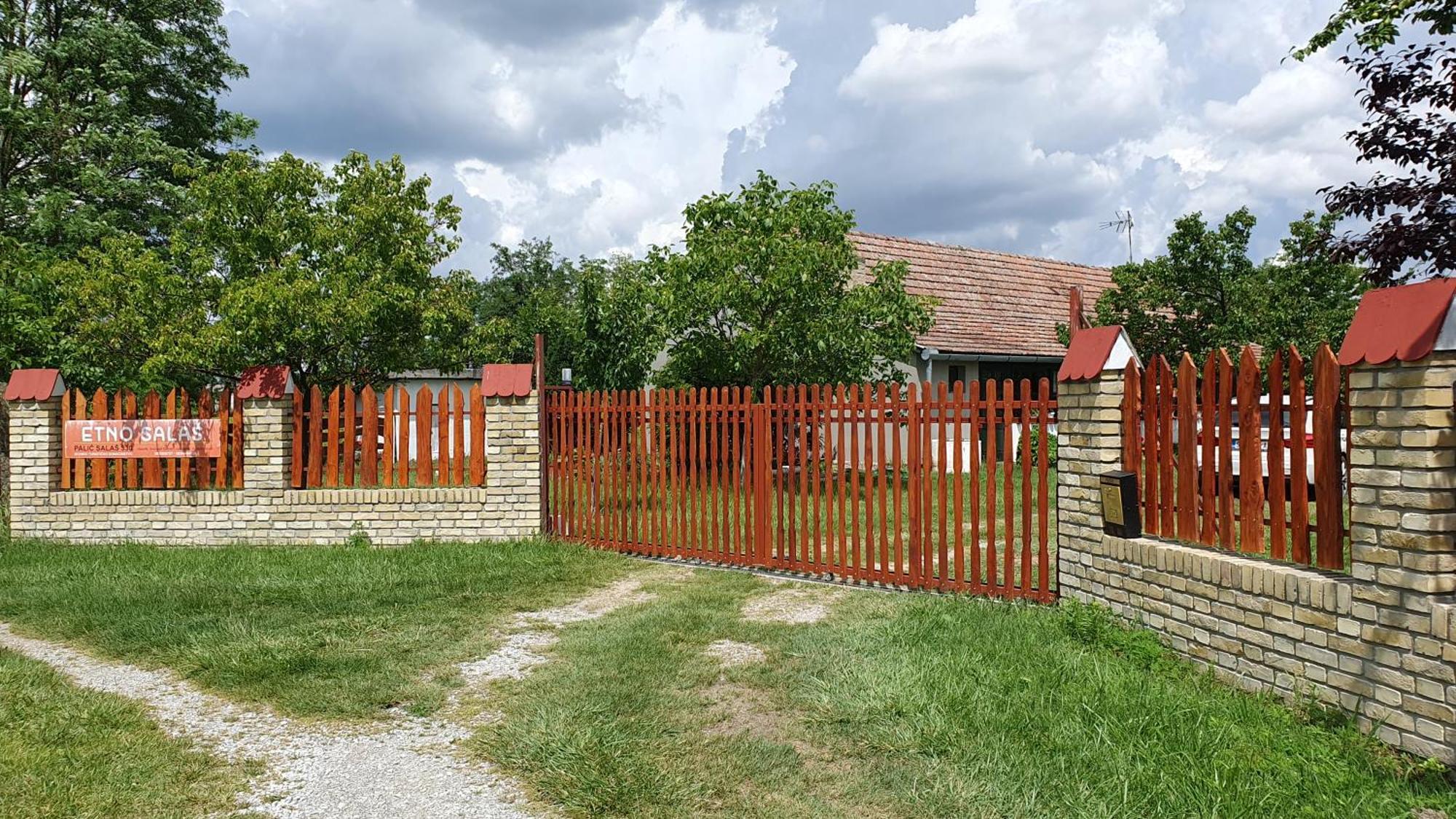 Etno Salas - Etno Ranch - Seosko Turisticko Domacinstvo Palić Exterior foto